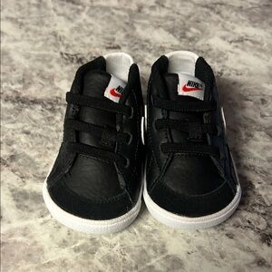 Nike Kids Black and White Sneakers